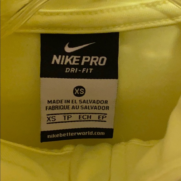 Nike Dri - Fit Half Zip - Picture 3 of 4